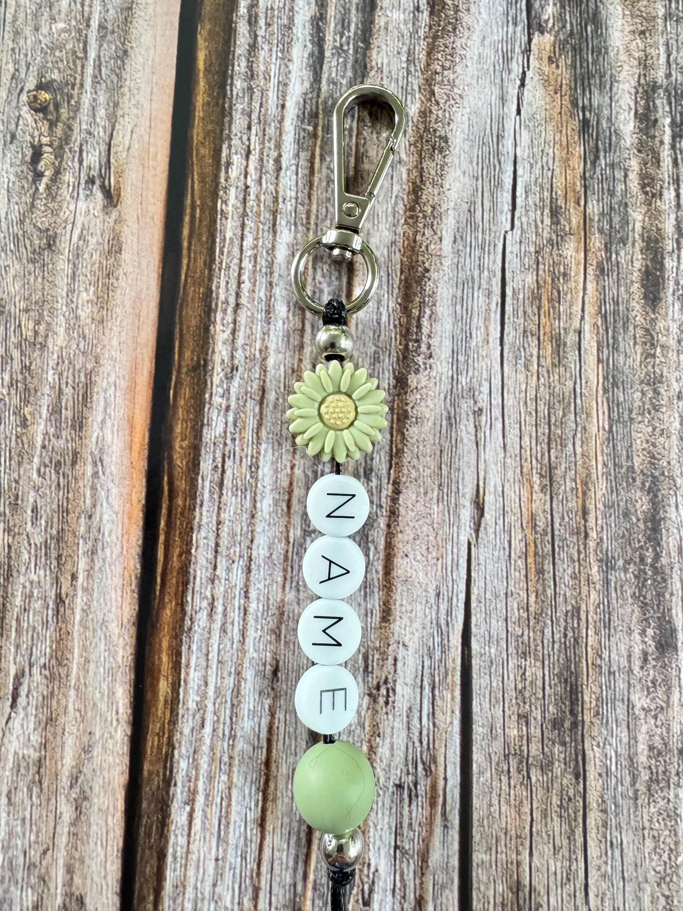 Custom Name Keychain - Daisy Flower Bead & Silicone Letter Beads (5 Options)