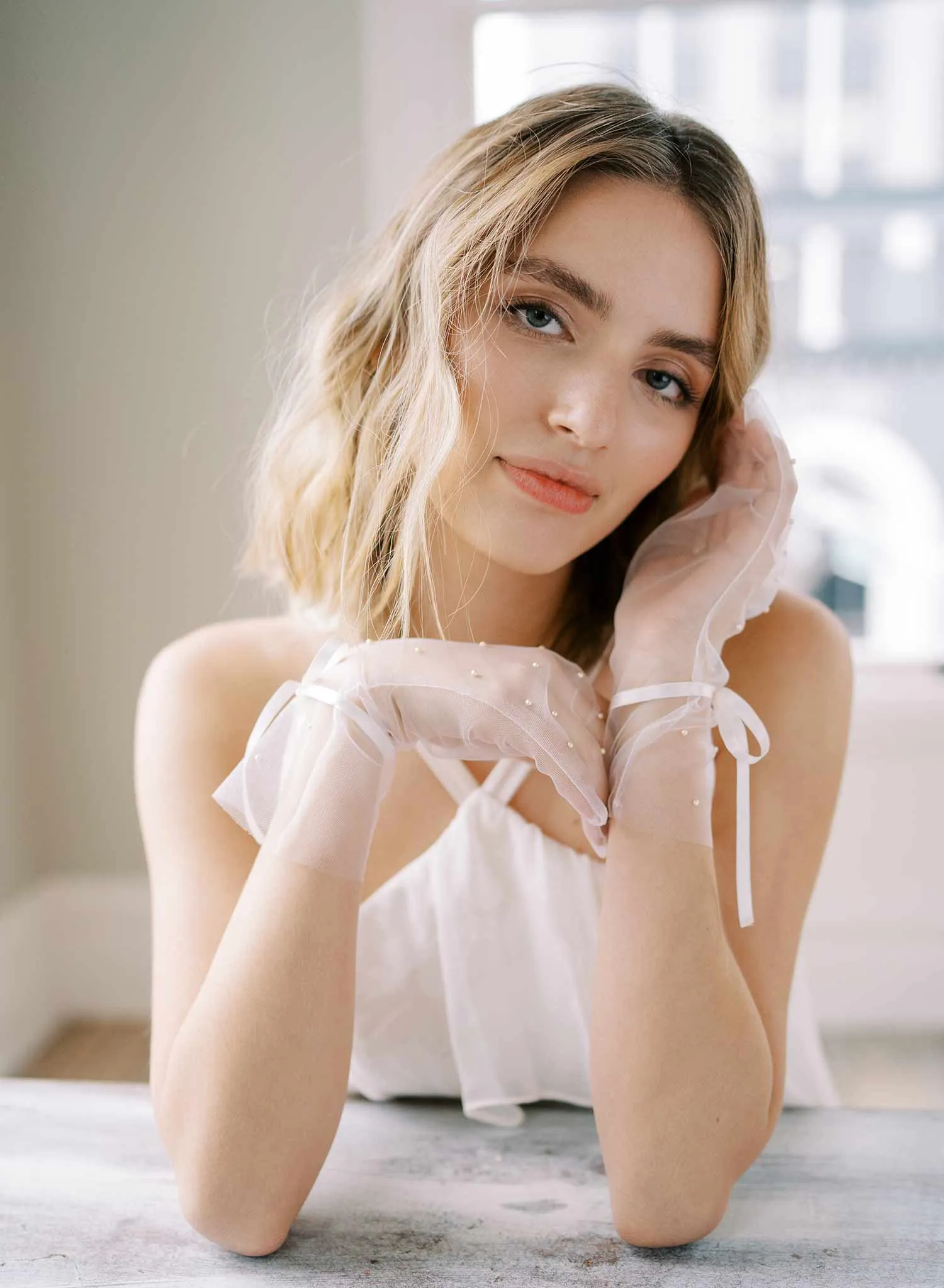 Dainty pearl and bow short gloves - Style #2467