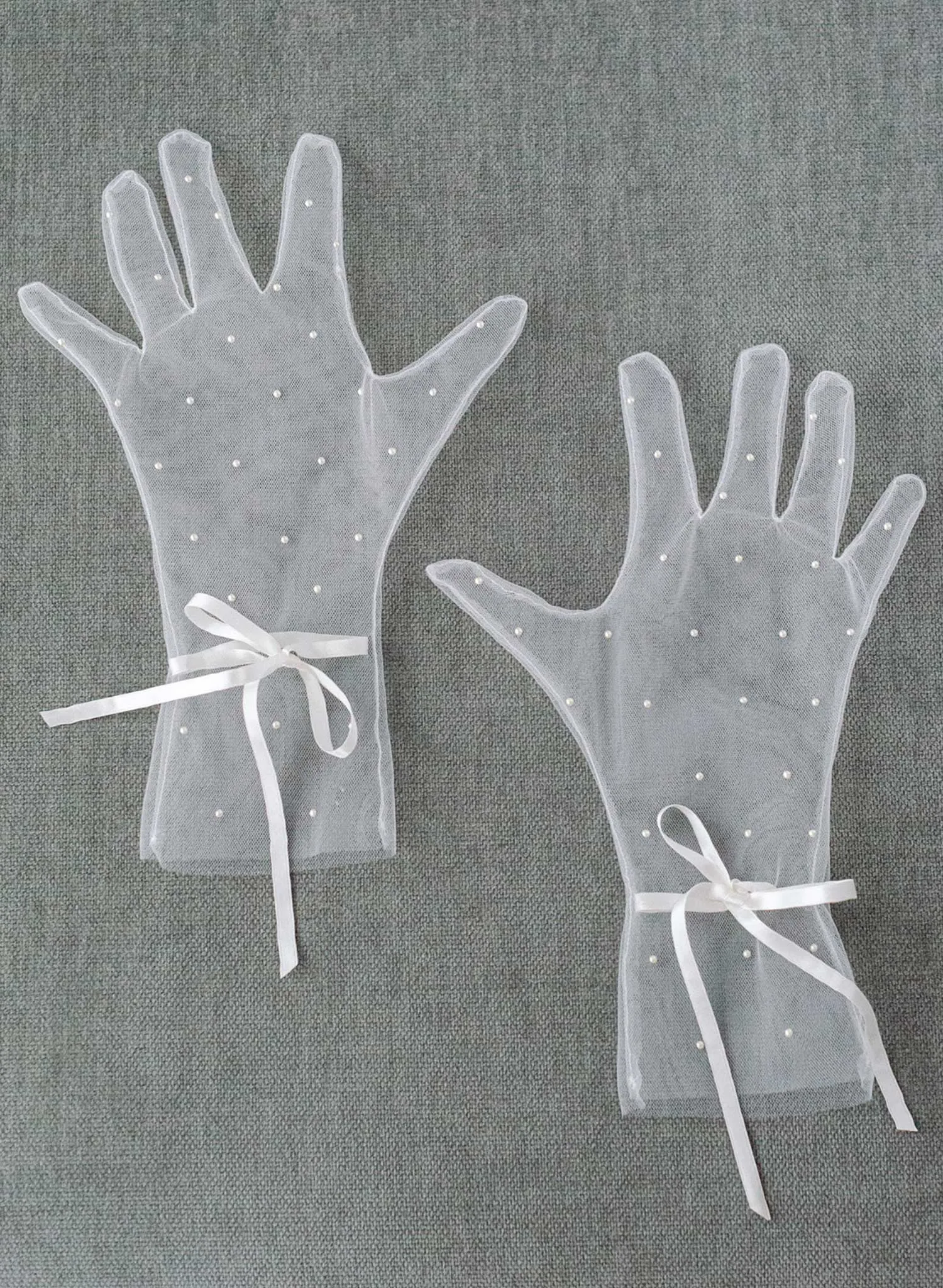 Dainty pearl and bow short gloves - Style #2467