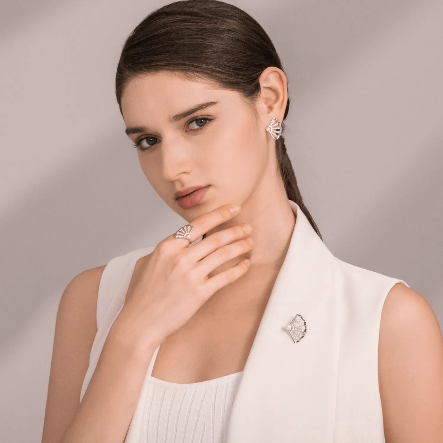 Folding Fan Statement Ring