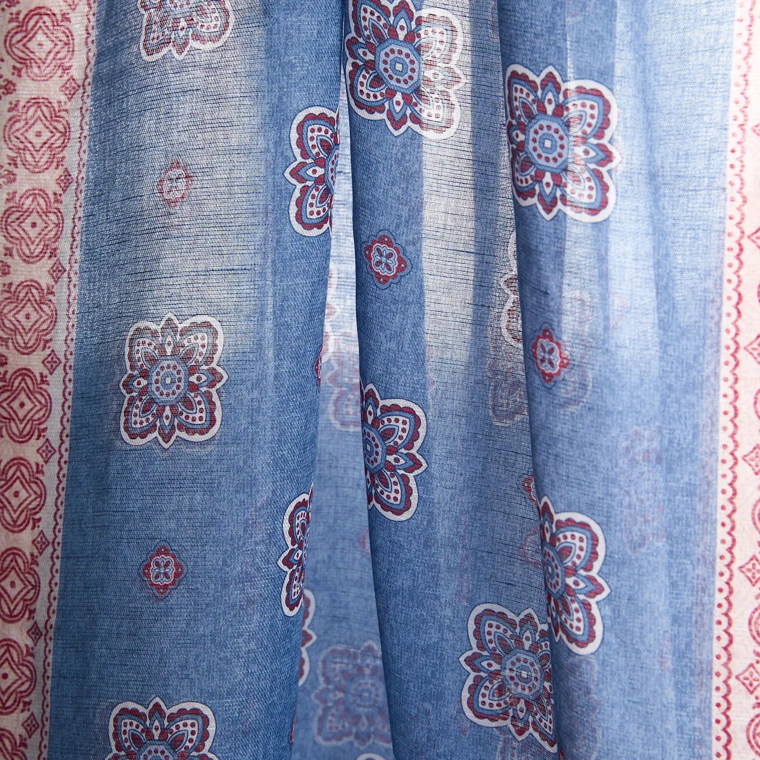 LIGHT BLUE COTTON AND LINEN SCARF