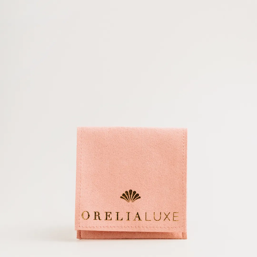 LUXE A Charm