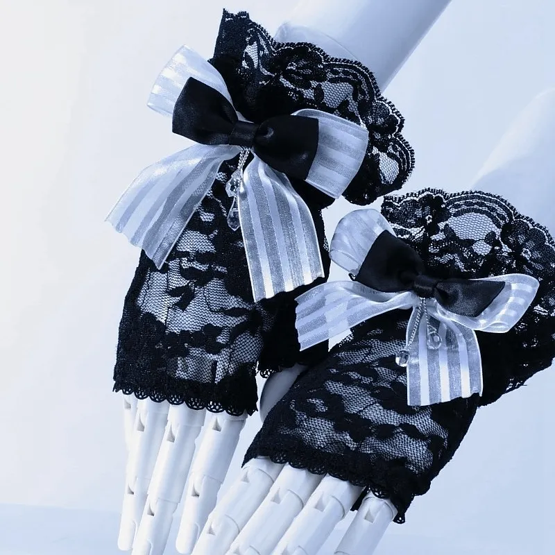 Vintage Cutaway Lace Gloves With Bow